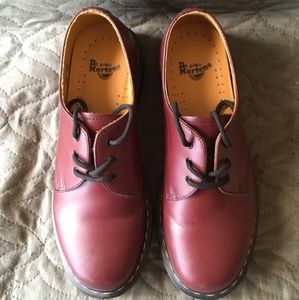 Doc Marten shoe 1461size 9